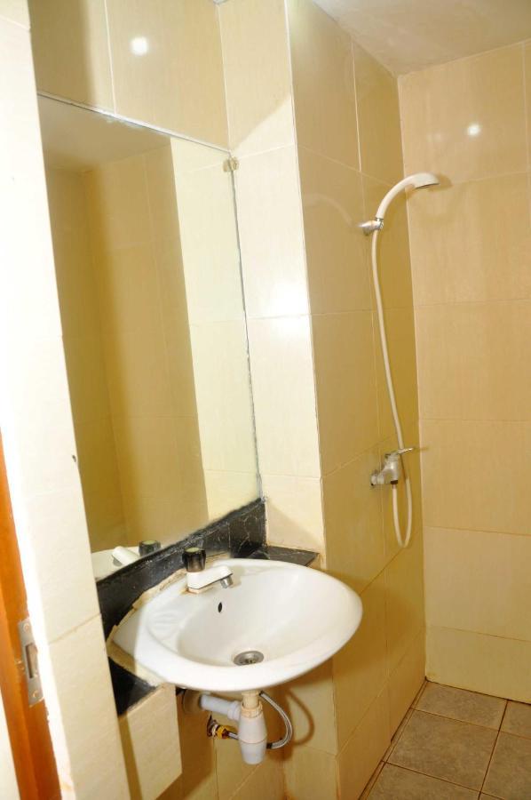 Hotel Ams Penthouse Jakarta Exterior foto